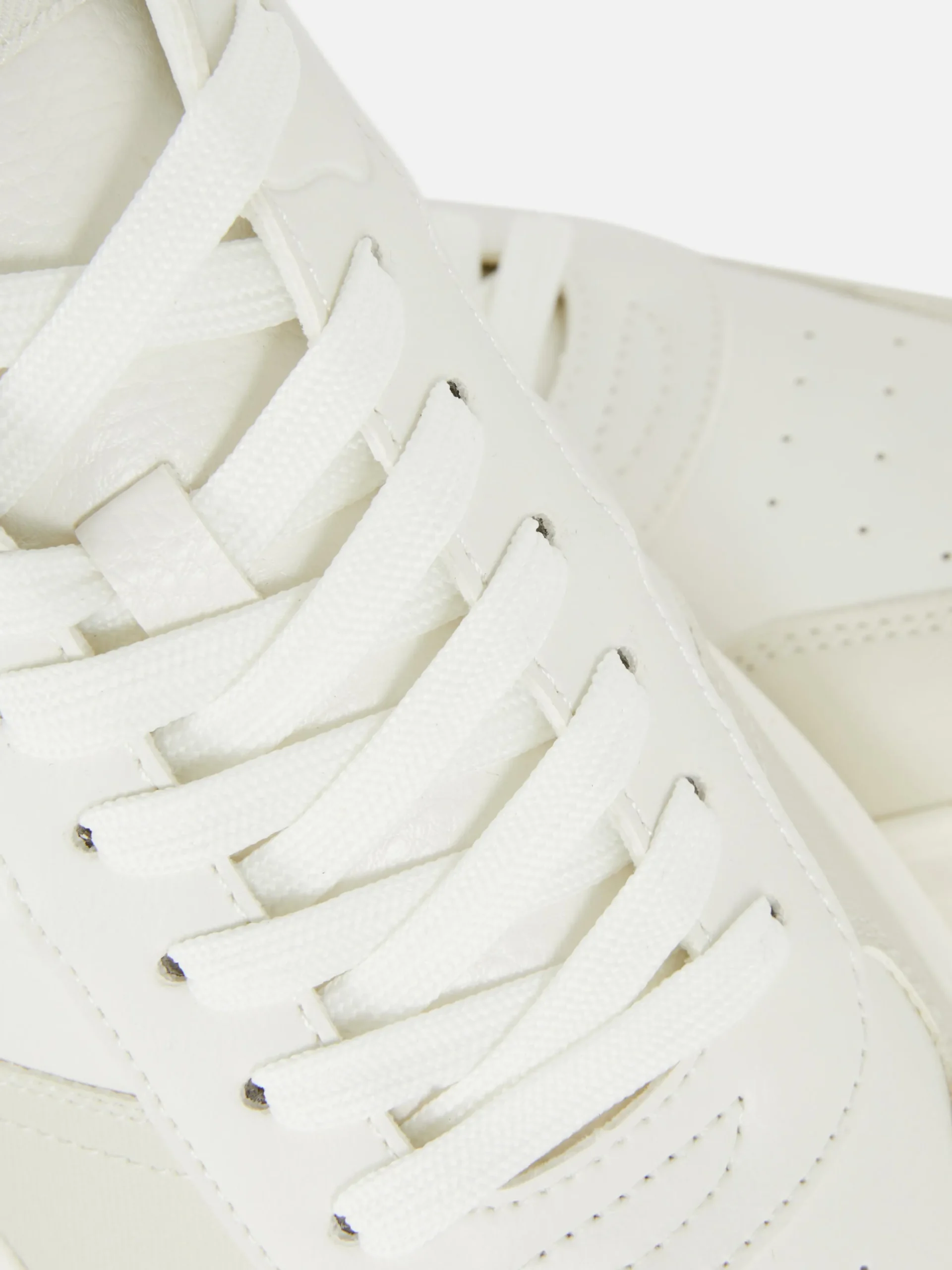 Baskets Basses à Lacets Kem
