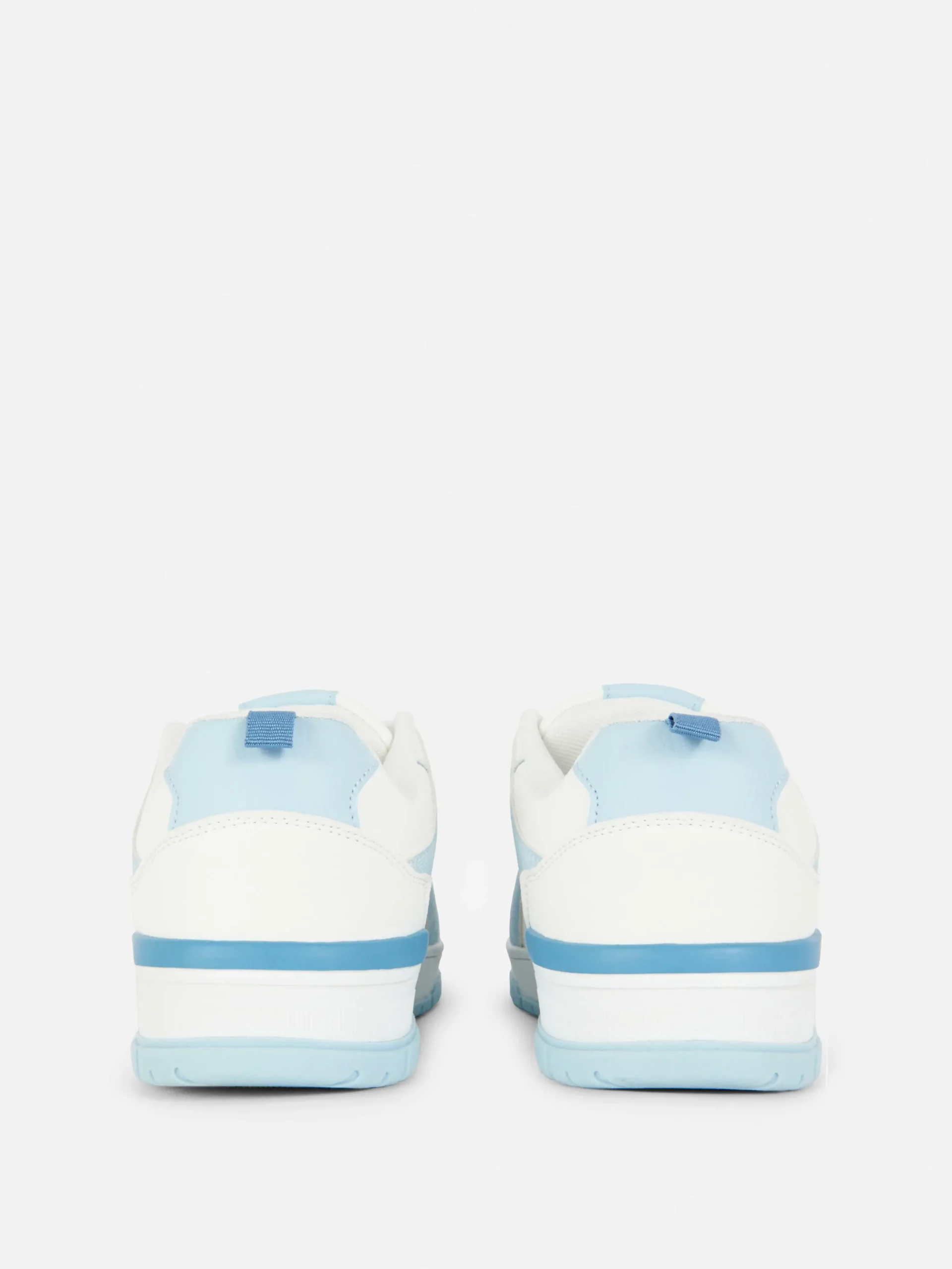 Baskets Basses Disney Stitch