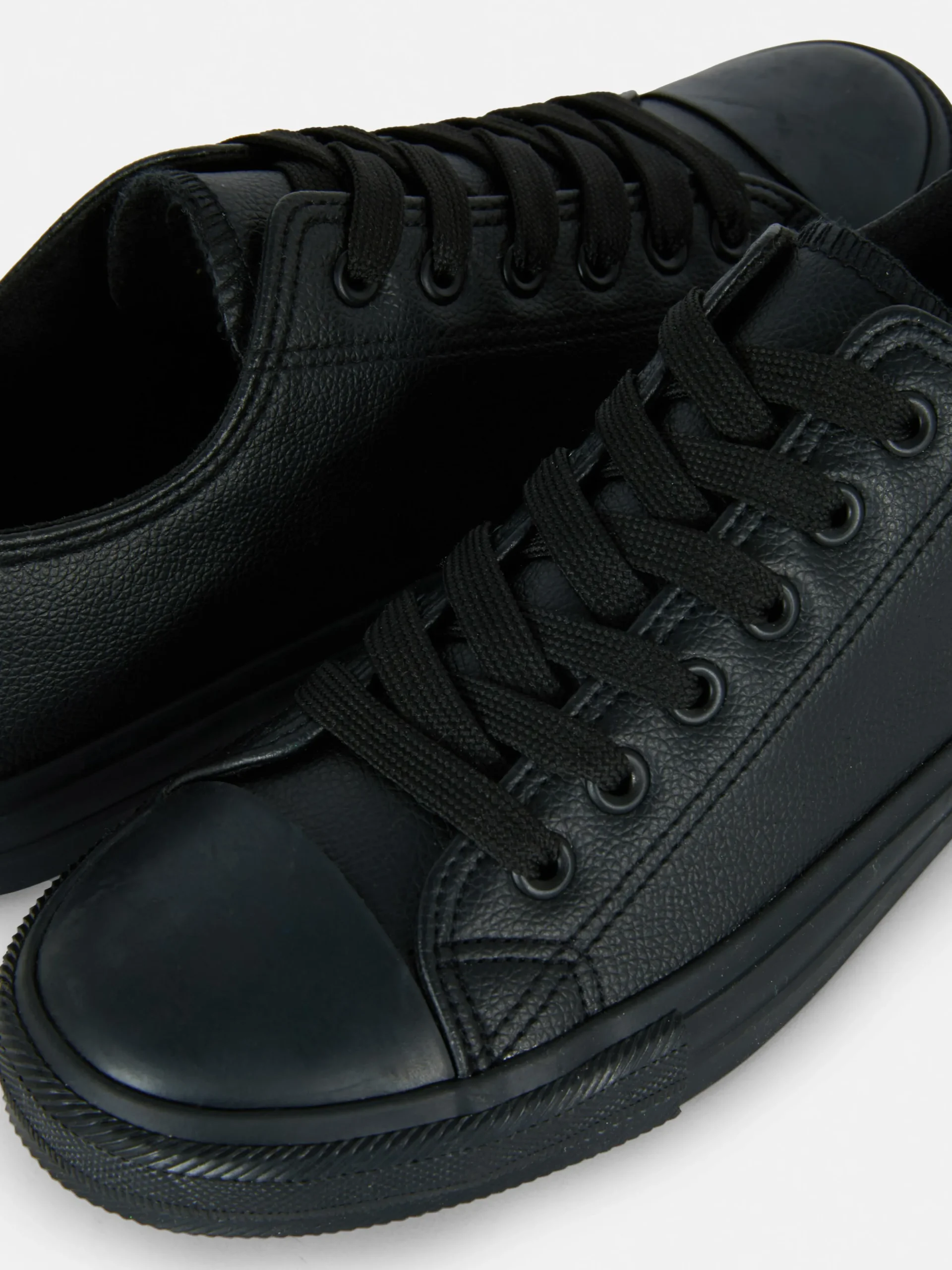 Baskets Basses En Simili Cuir