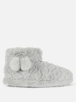 Bottines Duveteuses à Pompons