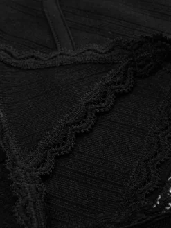 Brassière Longue Et String En Pointelle Sans Couture