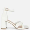 Chaussures à Talons Larges Avec Brides Croisées