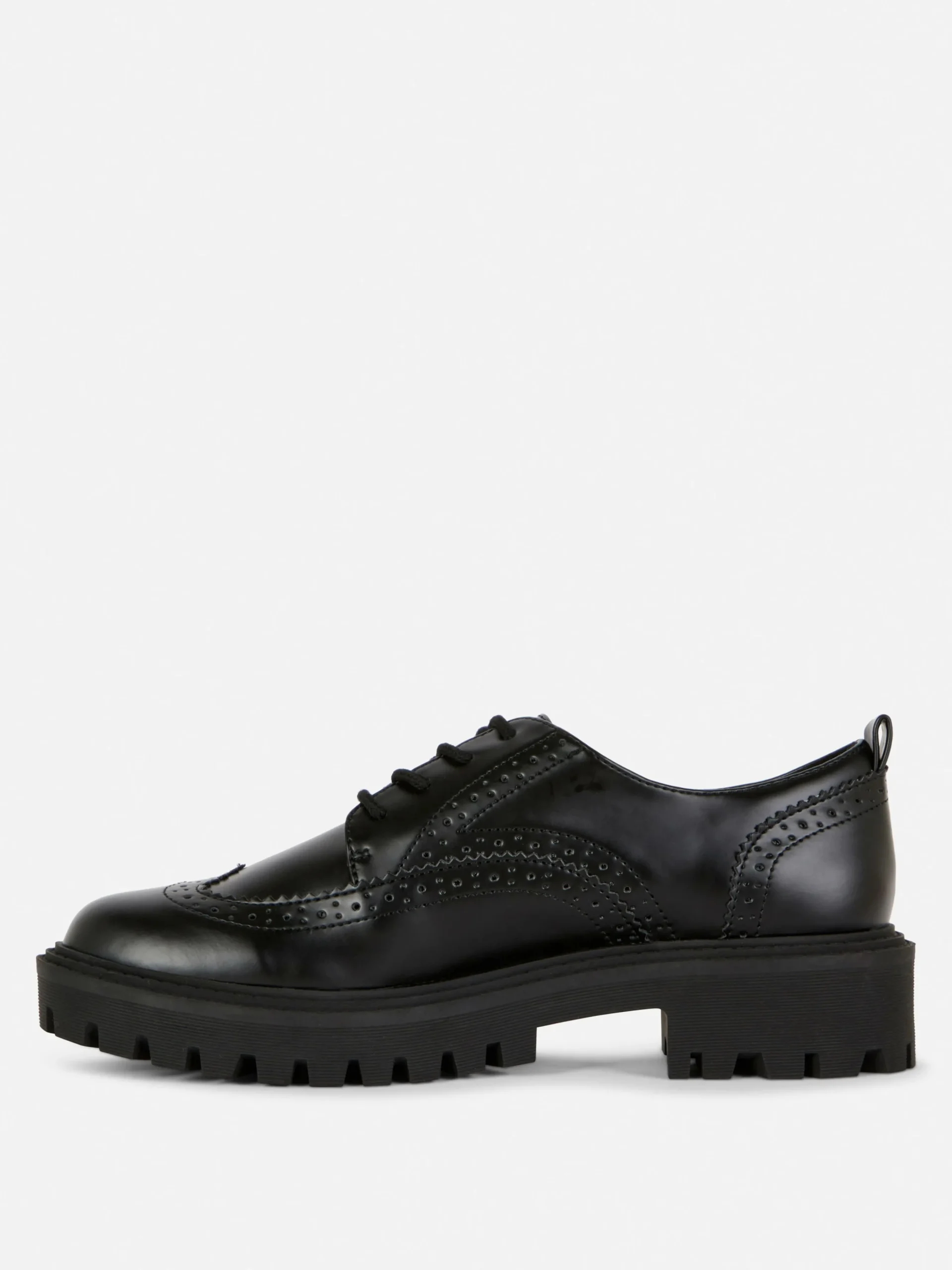 Chaussures Richelieu épaisses à Lacets