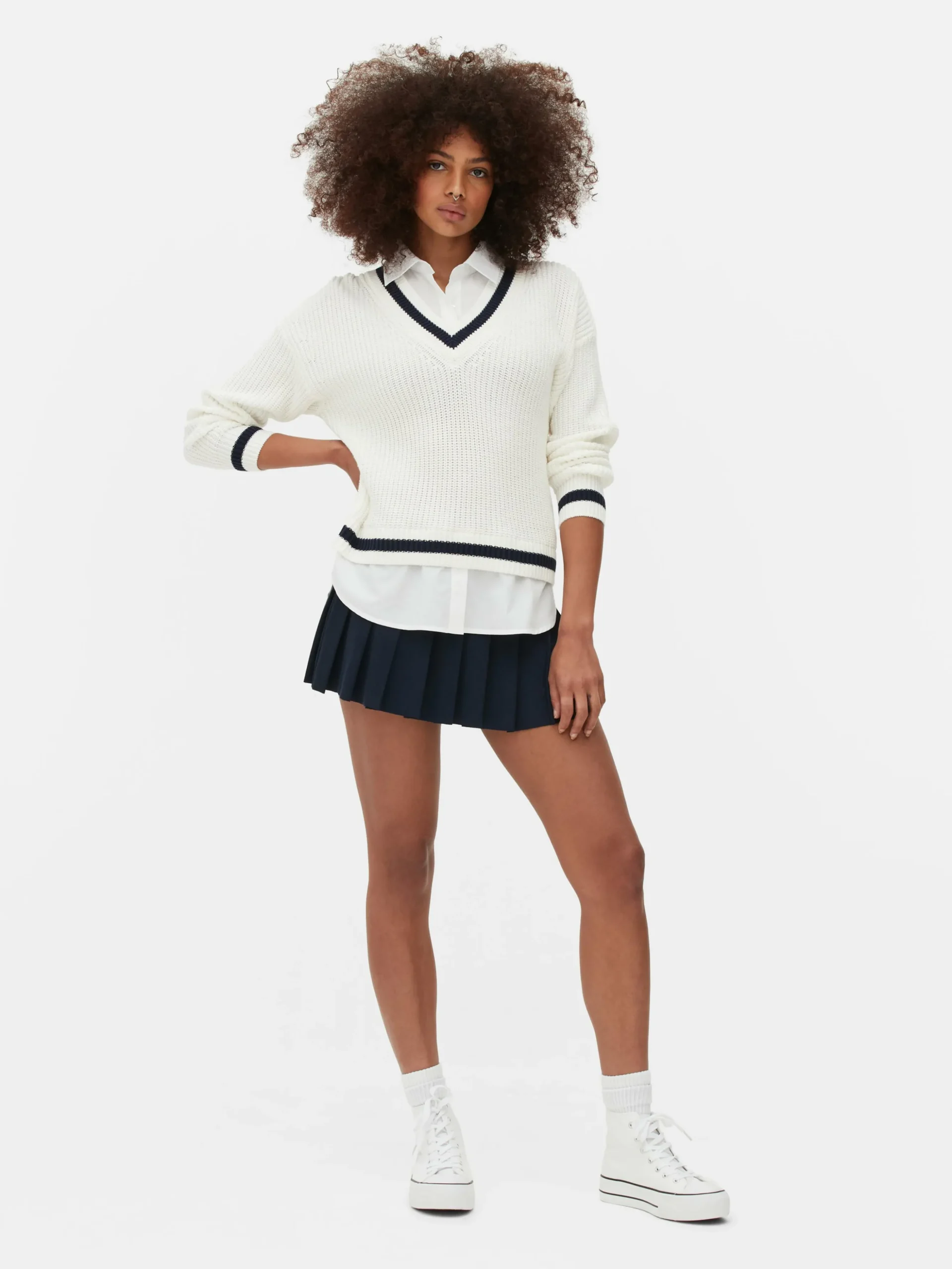 Chemise Et Pull Deux-en-un De Style Universitaire
