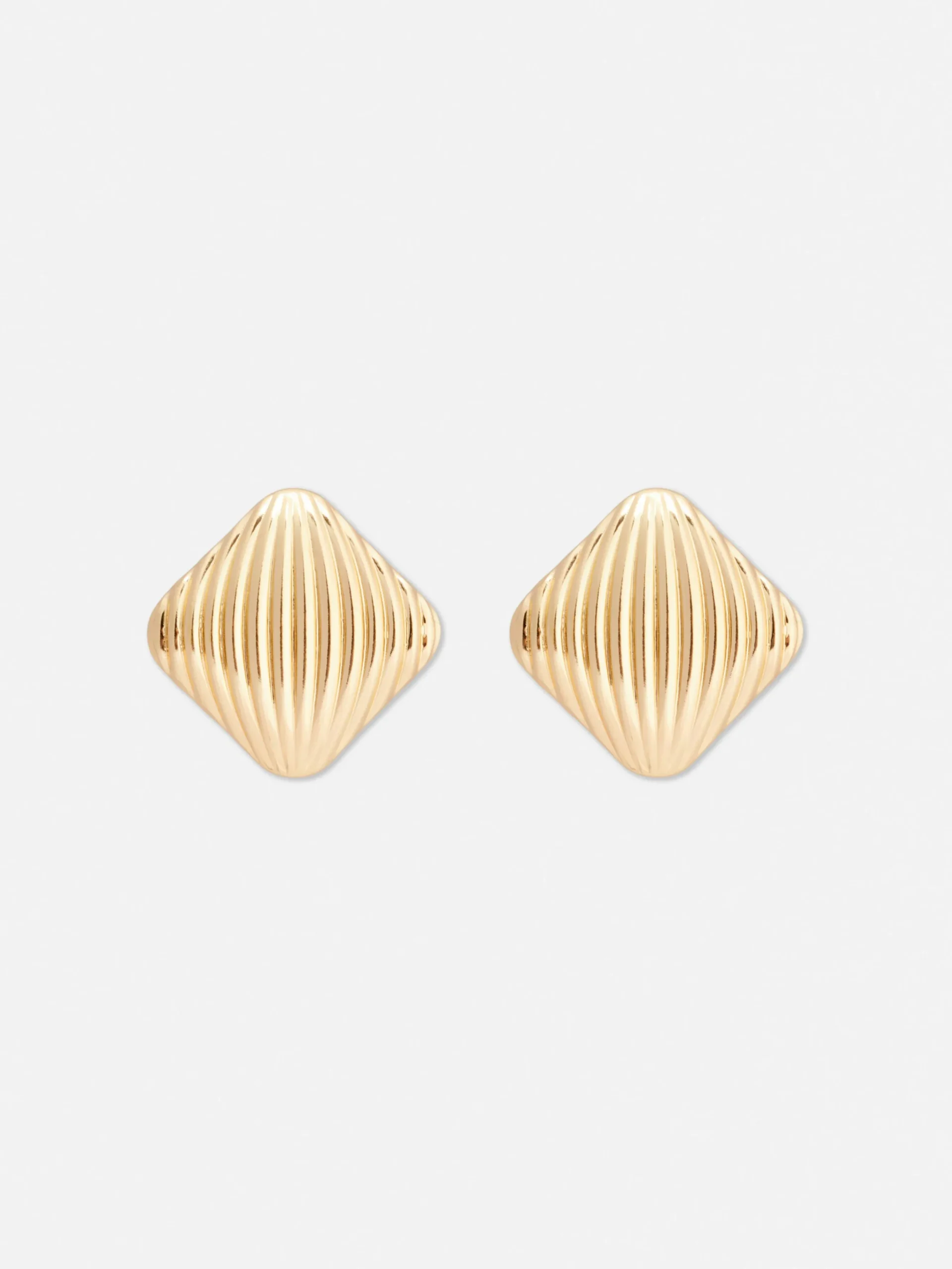 Clous D'oreilles Carrés Et Striés