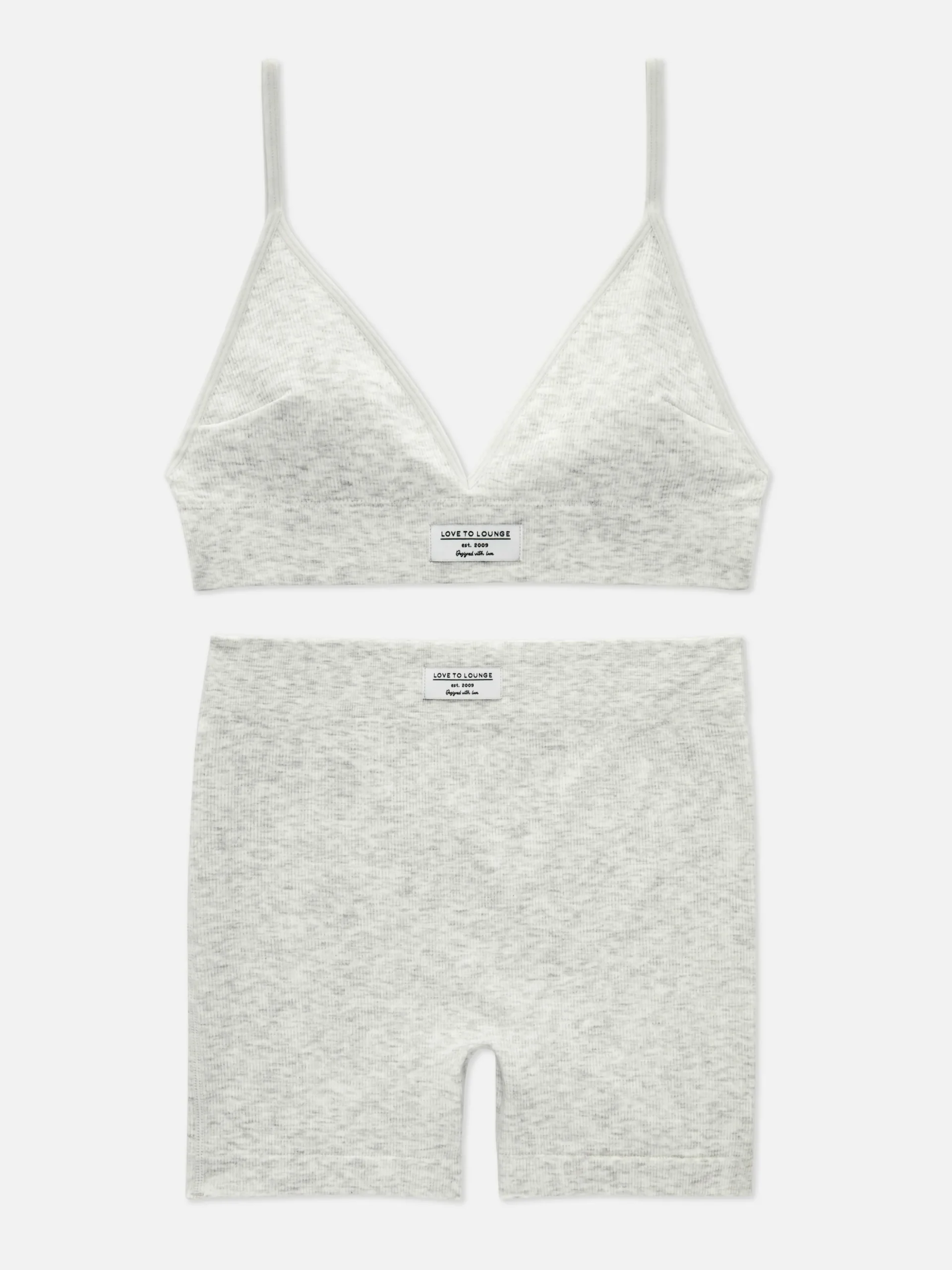 Ensemble Détente Short Et Brassière à Bretelles Côtelés