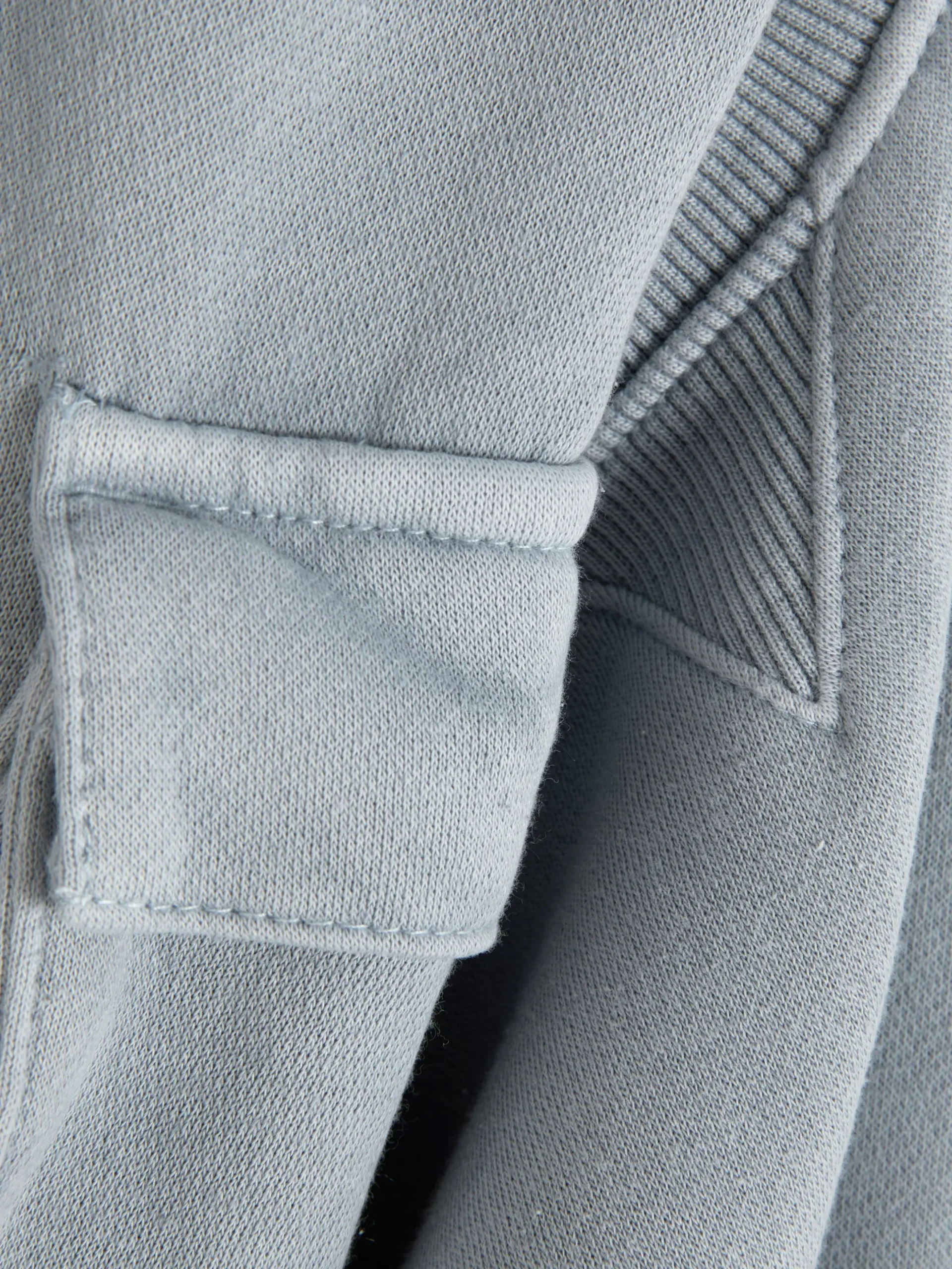 Ensemble Sweat-shirt Et Bas De Jogging Cargo
