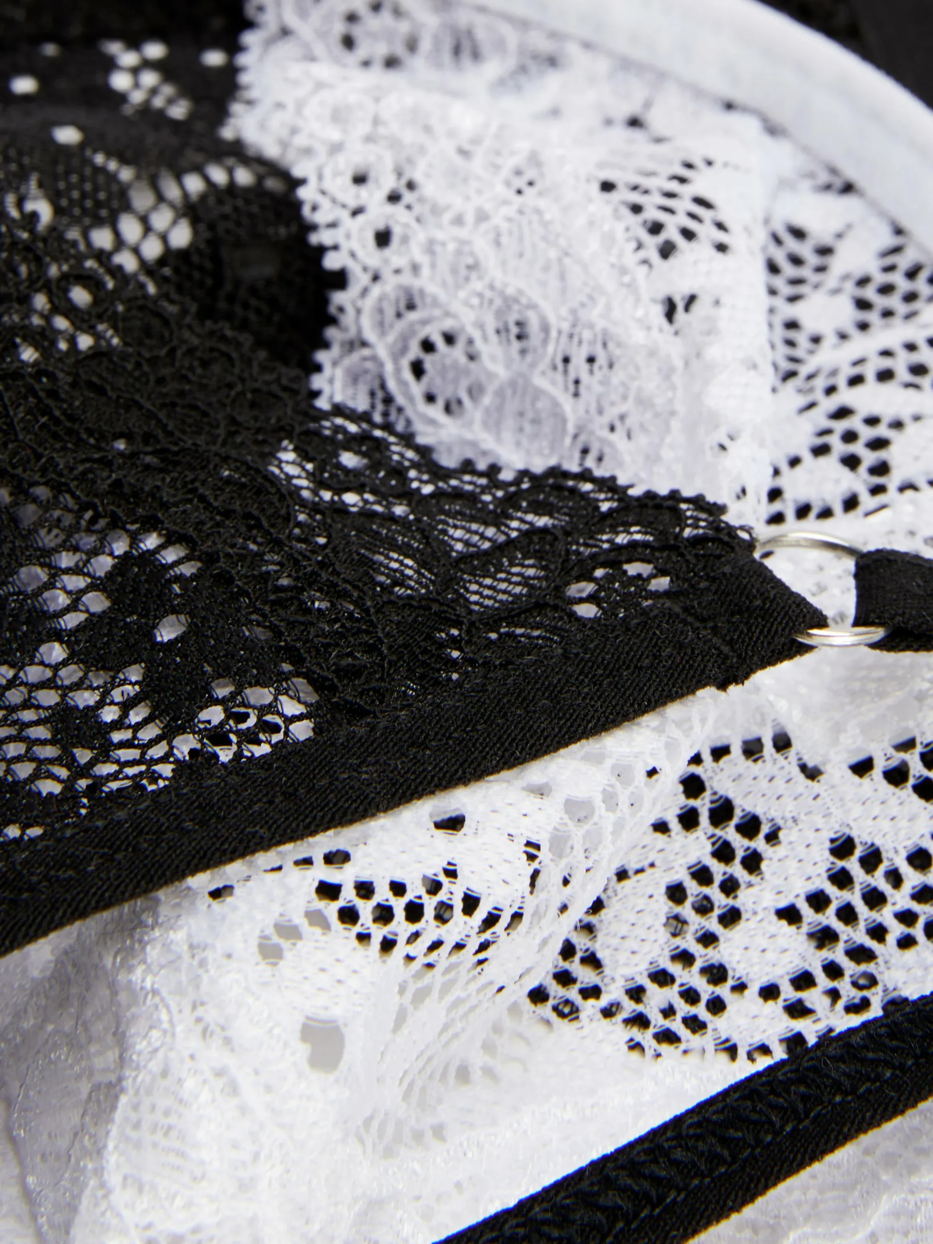Lot De 3 Strings En Dentelle Essential