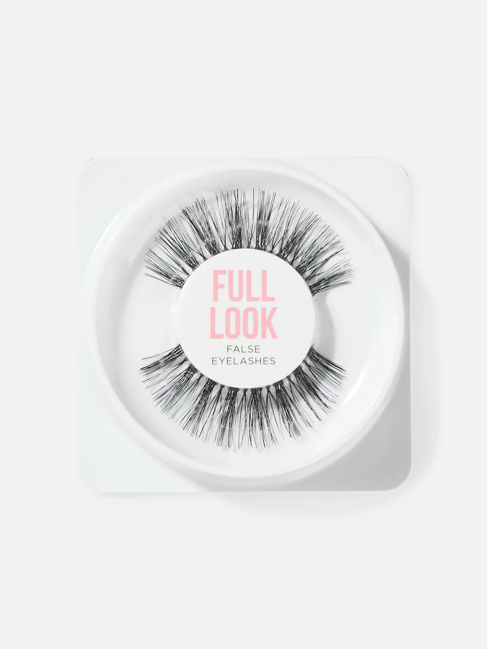 P.S... Faux Cils Full Look