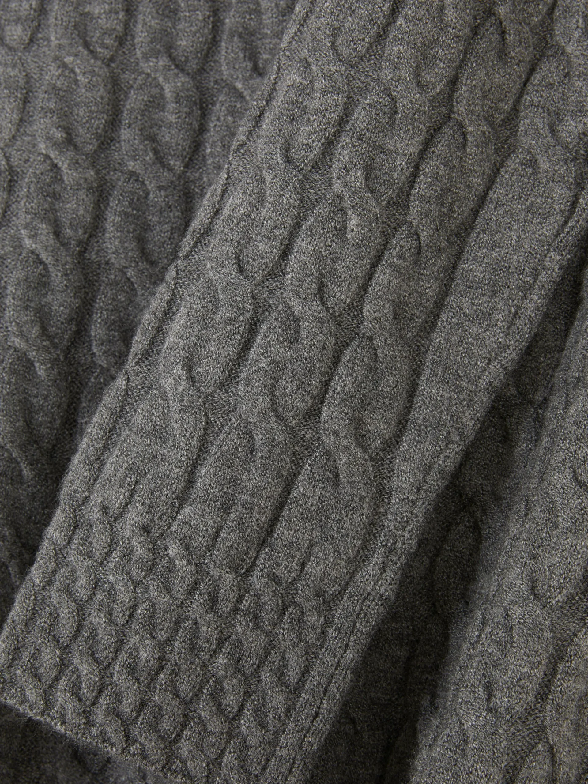 Pull En Maille Torsadée à Col Montant