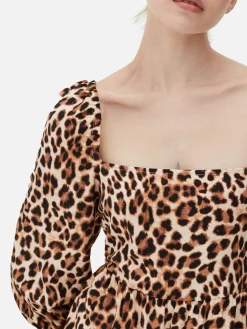 Robe Mi-longue à Motif Léopard Et à Encolure Carrée