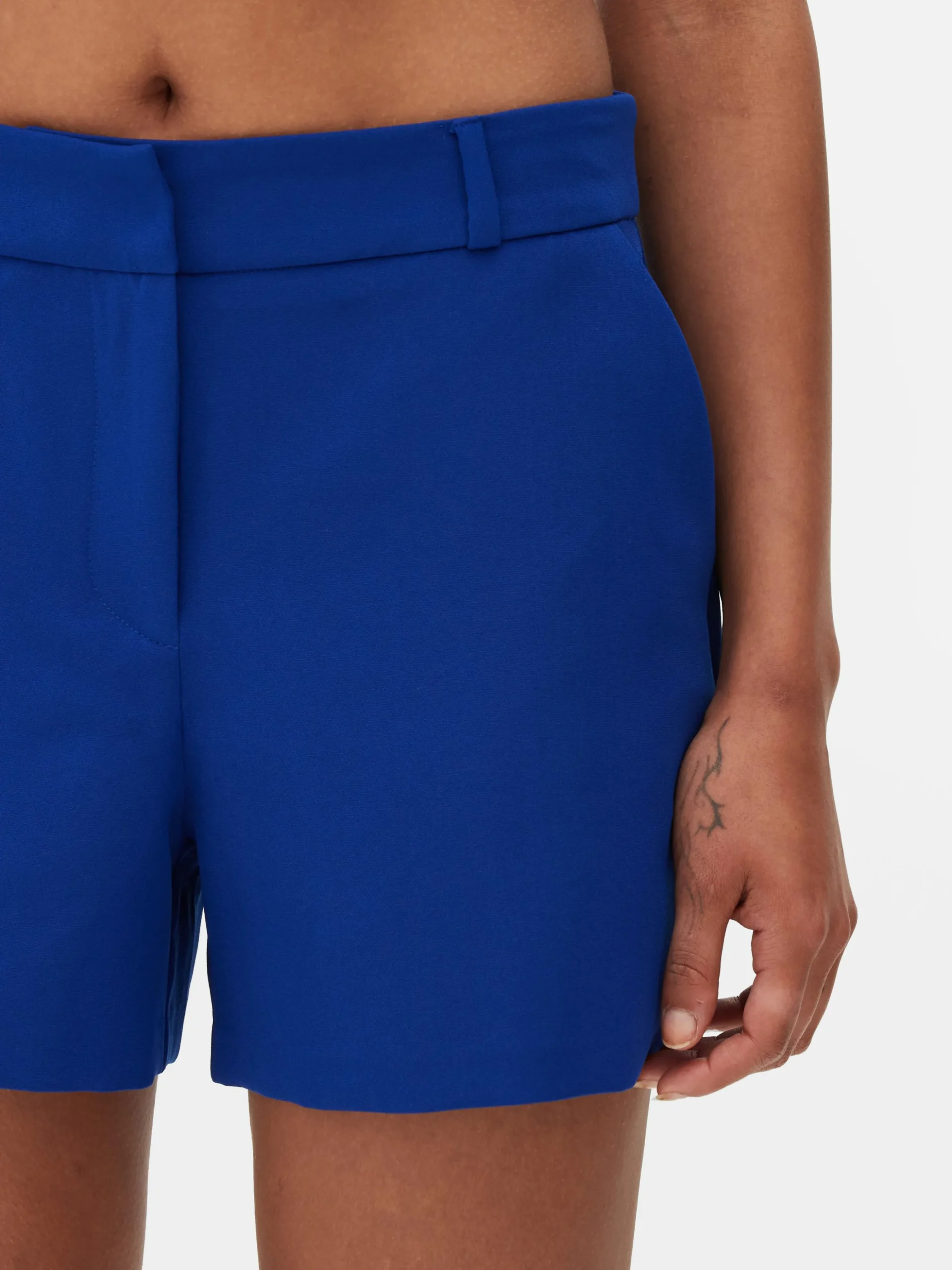 Short Droit Ajusté à Coordonner