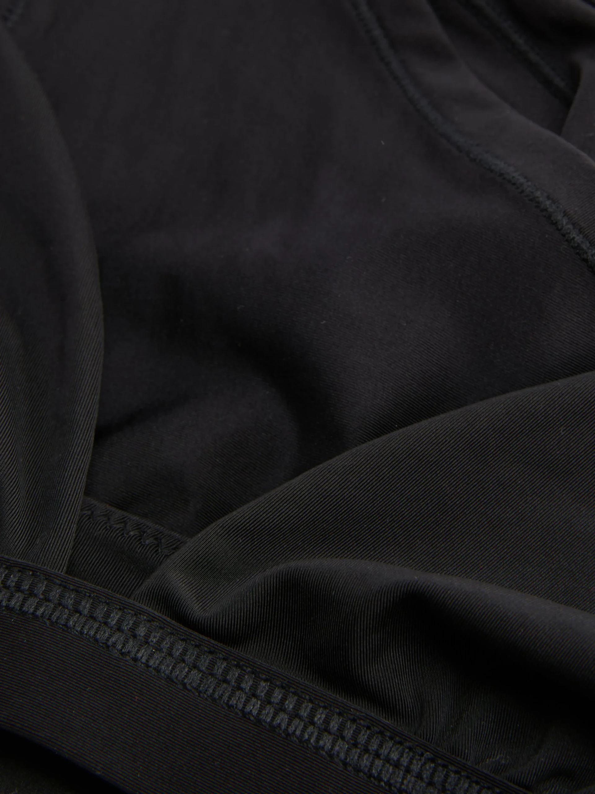 Soutien-gorge Triangle Et String En Microfibre